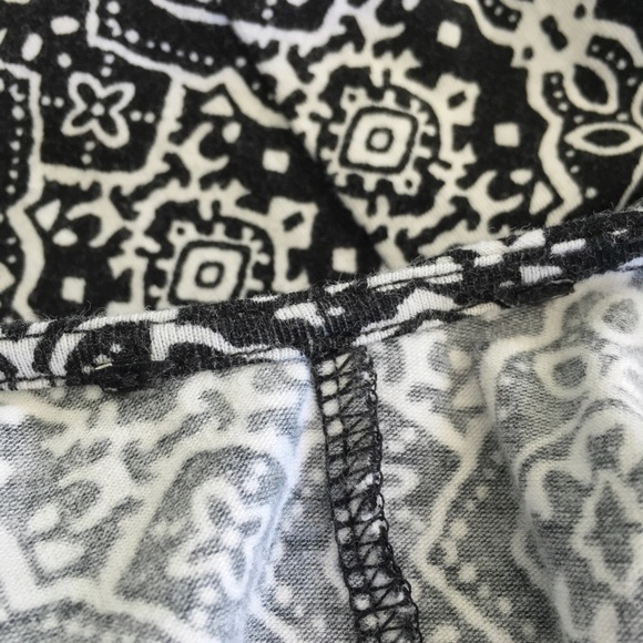 F21 Black & White Patterned Dress, Size S, Forever21 - Picture 5 of 6